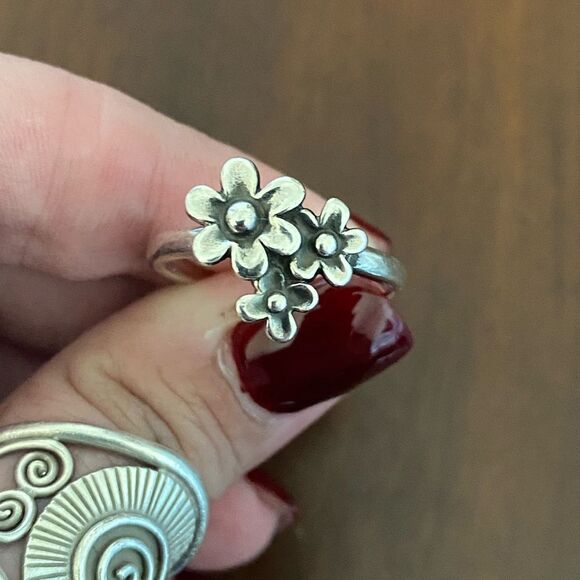 James Avery Jewelry - James Avery Retired Floral Cluster Ring